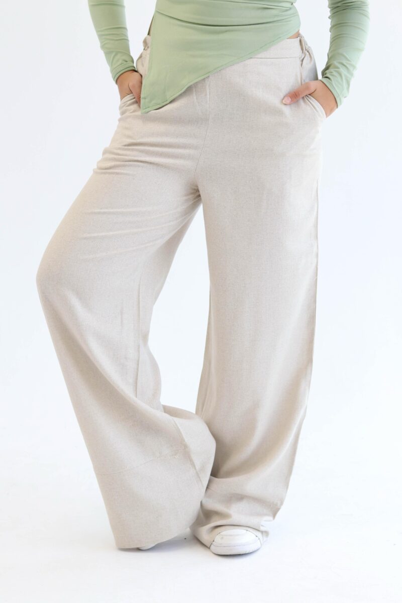 Linen pants in beige