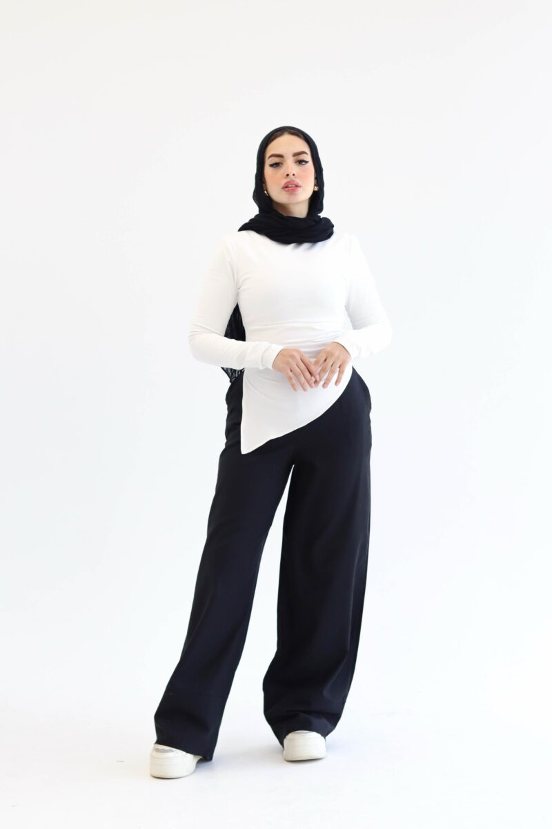 Linen pants in black - Image 2