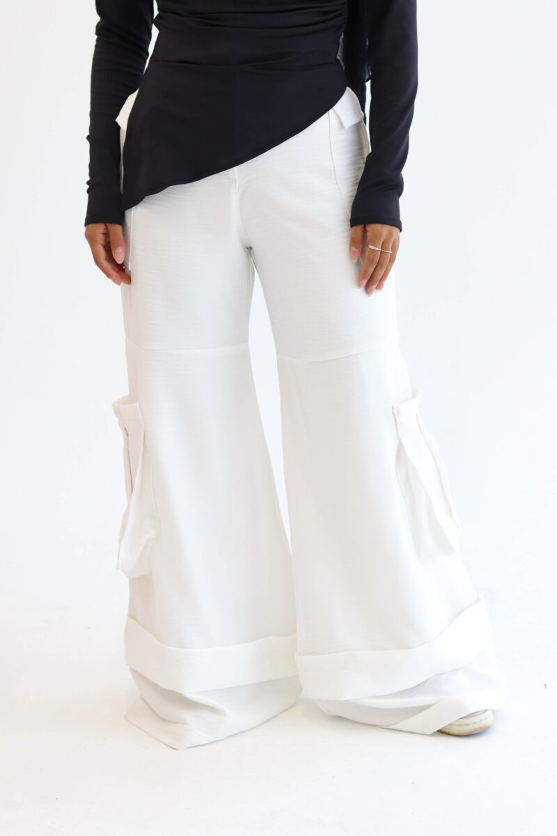 Cargo pants in white