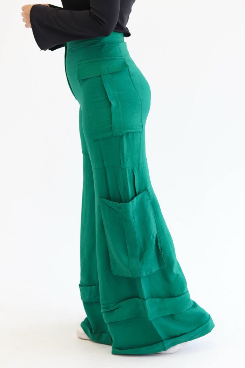 Cargo pants in green