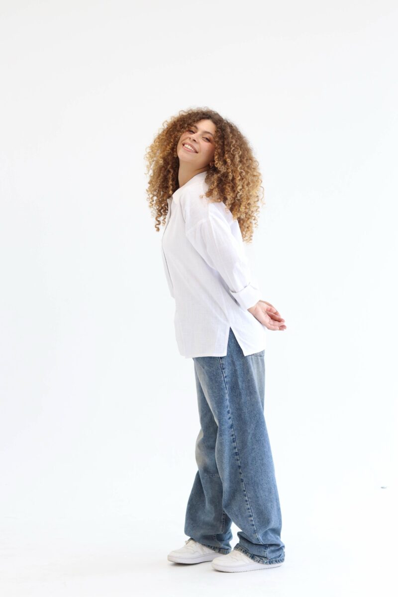 Linen chemise in white - Image 3