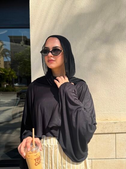 Airy coverup in black
